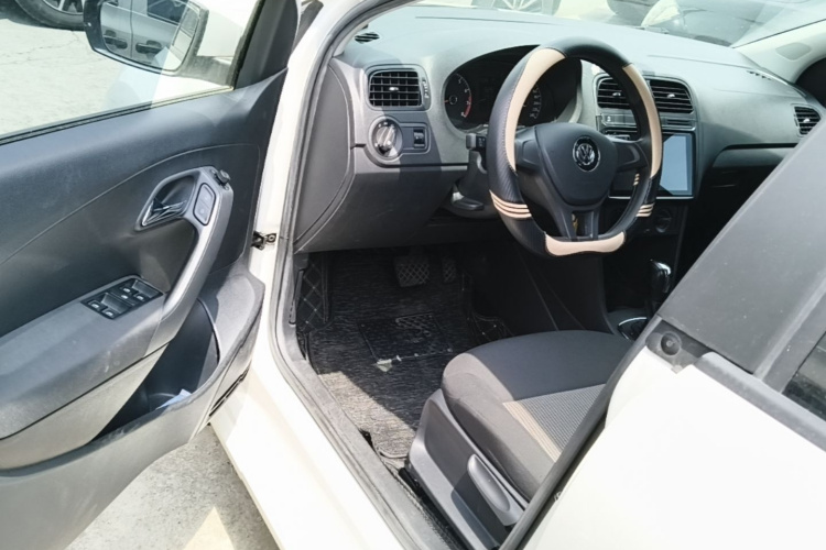 Volkswagen Polo 2019 #16 Volkswagen Polo 2019 car image #16