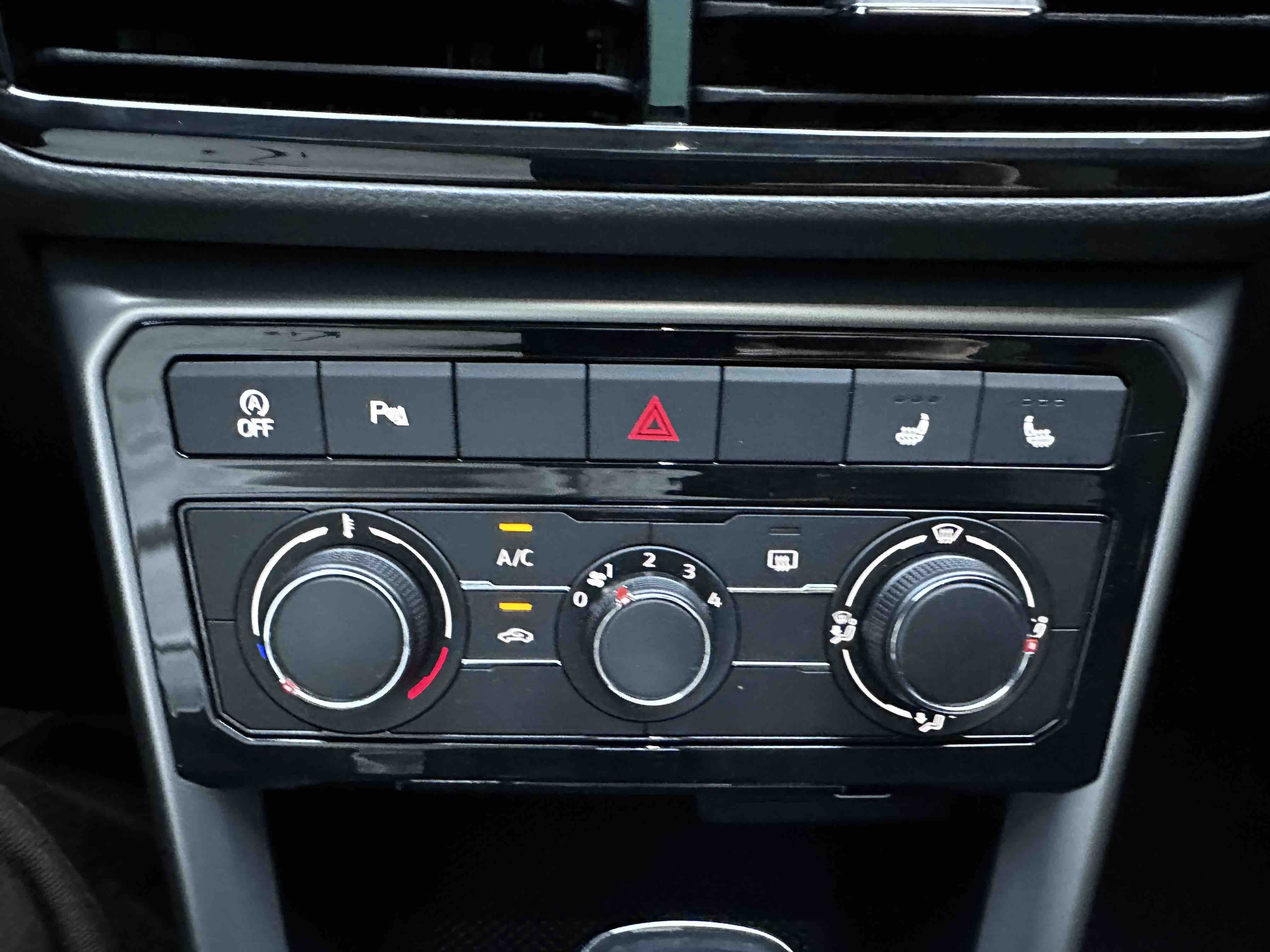 Volkswagen T-Cross 2022 #6 Volkswagen T-Cross 2022 car image #6