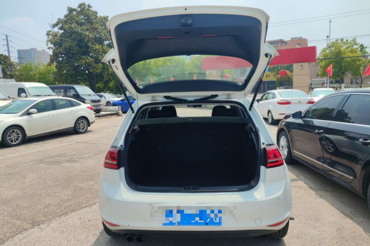 Volkswagen Golf 2017 immagine di auto #19