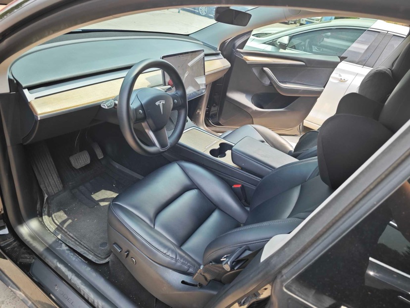 Tesla Model Y 2021 #4 Tesla Model Y 2021 car image #4