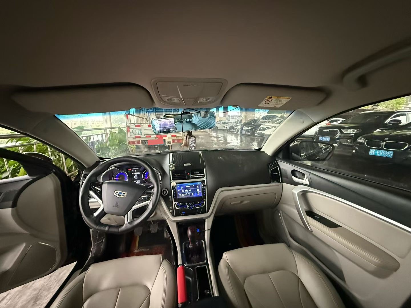 GEELY Emgrand 2016 car image #7