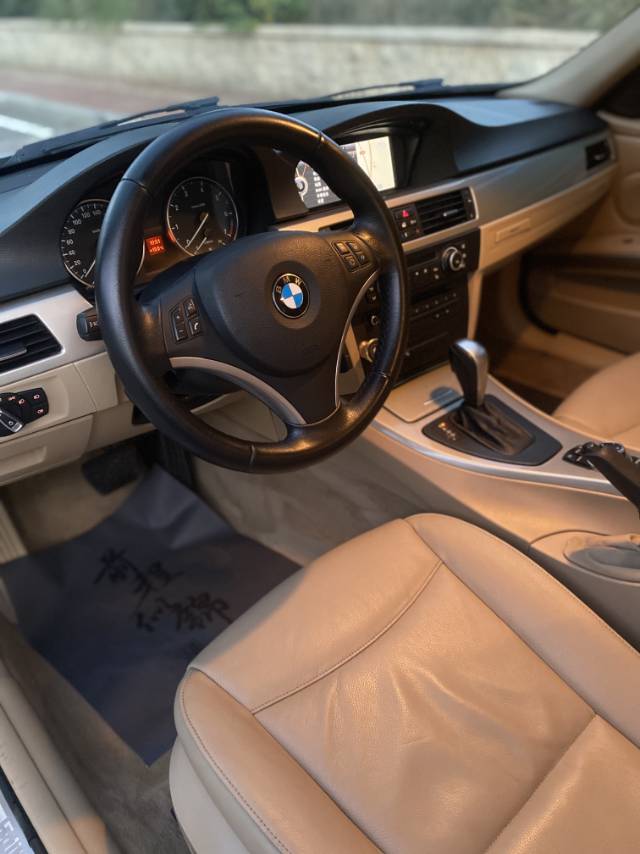 BMW 3 Series 2012 car image #4