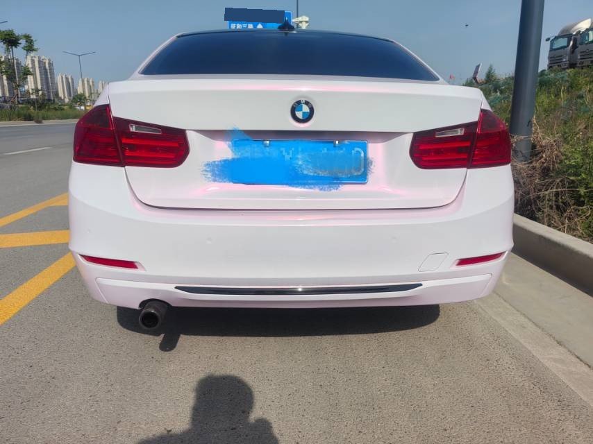 2014 car image #4