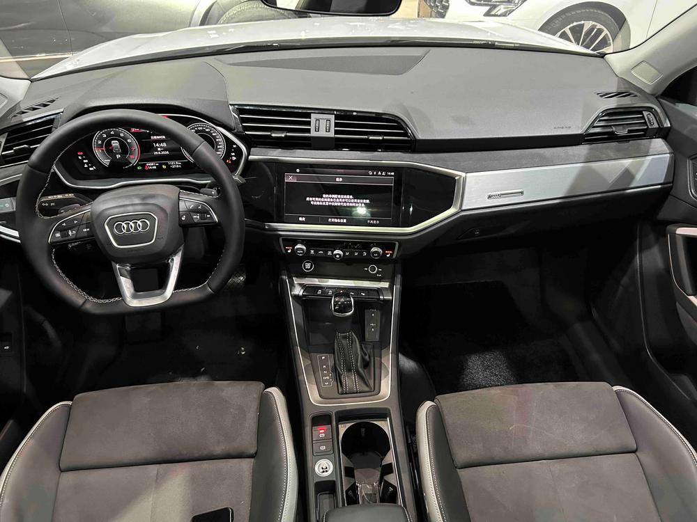 Audi Q3 2022 #20 Audi Q3 2022 car image #20