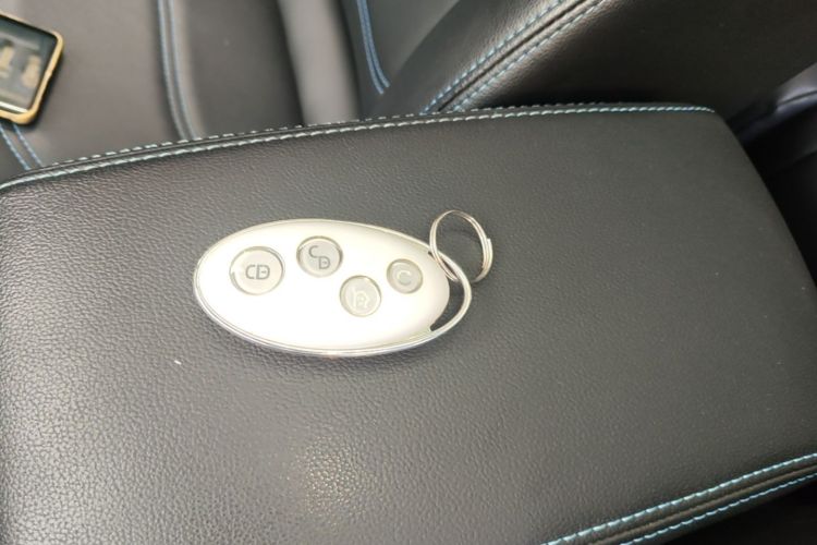 BYD Yuan New Energy 2019 car image #9