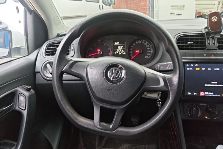 Volkswagen Polo 2017 #11 Volkswagen Polo 2017 car image #11