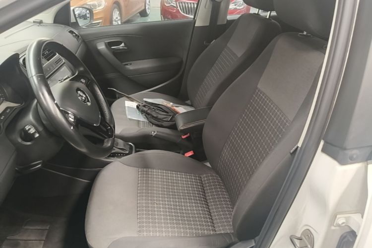 Volkswagen Polo 2018 #15 Volkswagen Polo 2018 car image #15