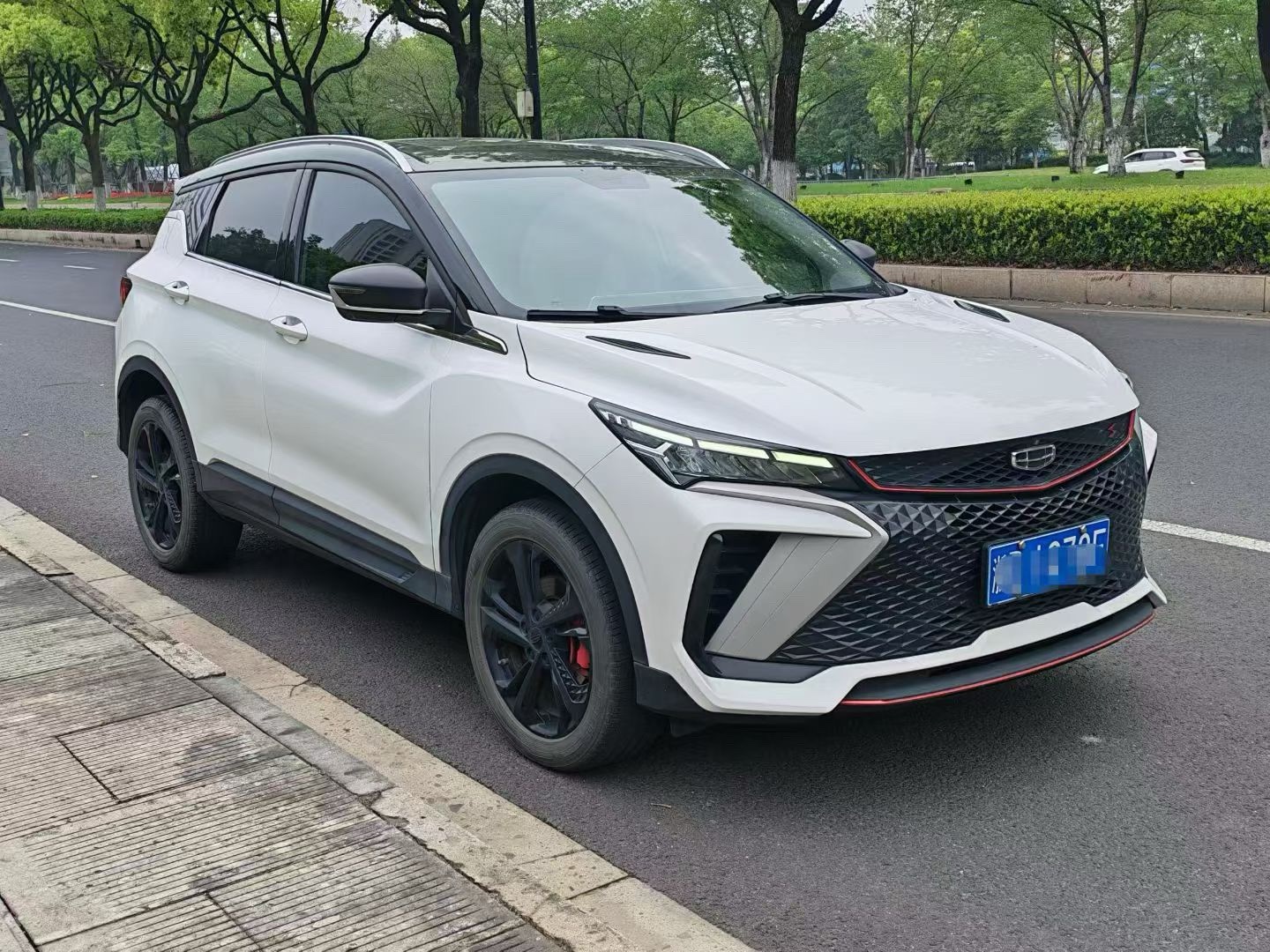 GEELY Coolray 2023 car image #2