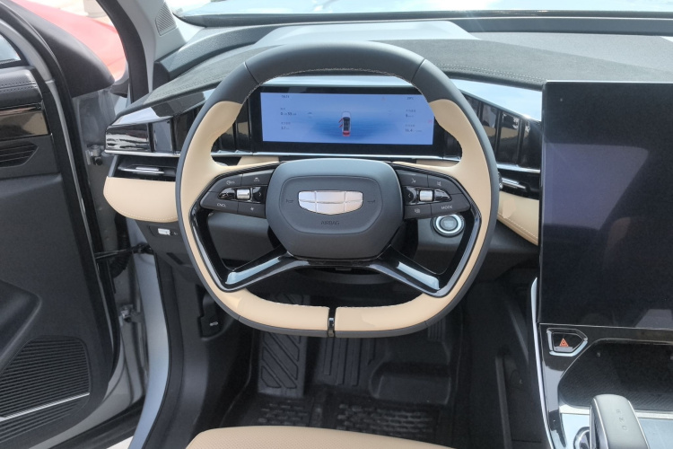 GEELY Boyue L 2024 immagine di auto #11