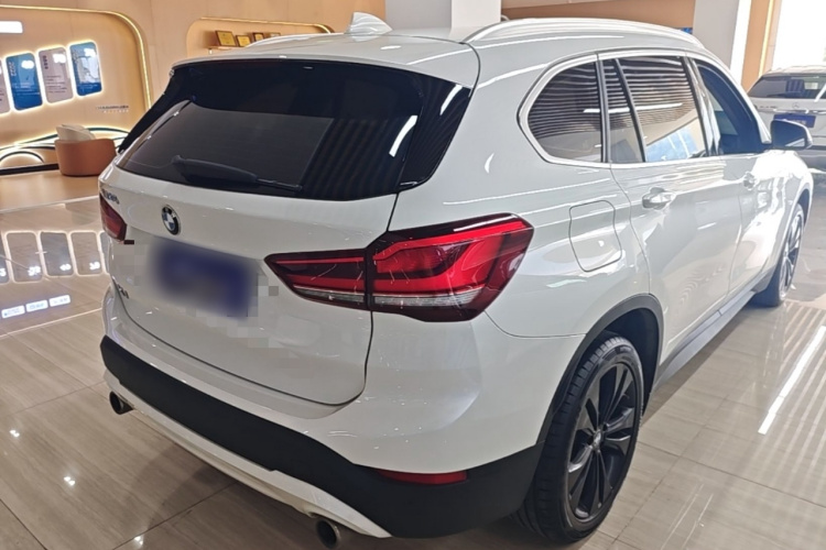 BMW X1 2021 car image #7