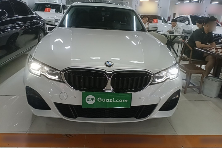 BMW 3 Series 2021 car image #3