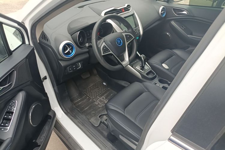 BYD Yuan New Energy 2019 #16 BYD Yuan New Energy 2019 car image #16