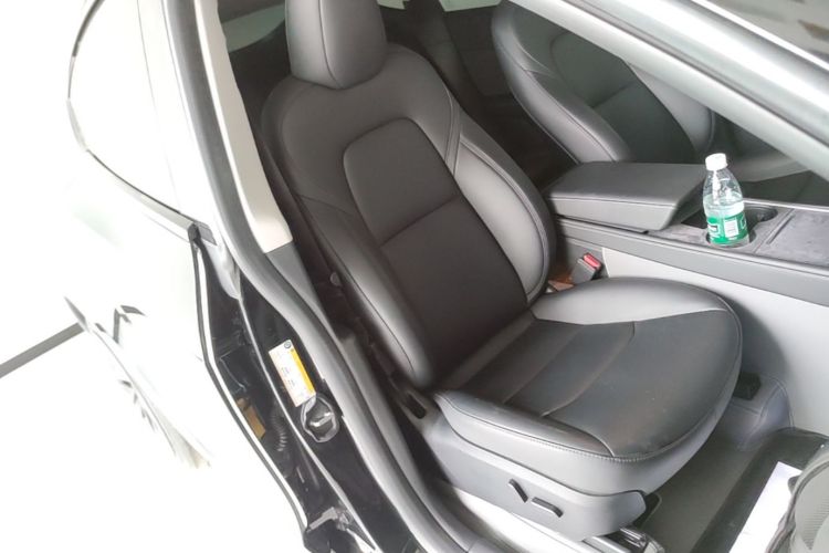 Tesla Model Y 2023 #24 Tesla Model Y 2023 car image #24