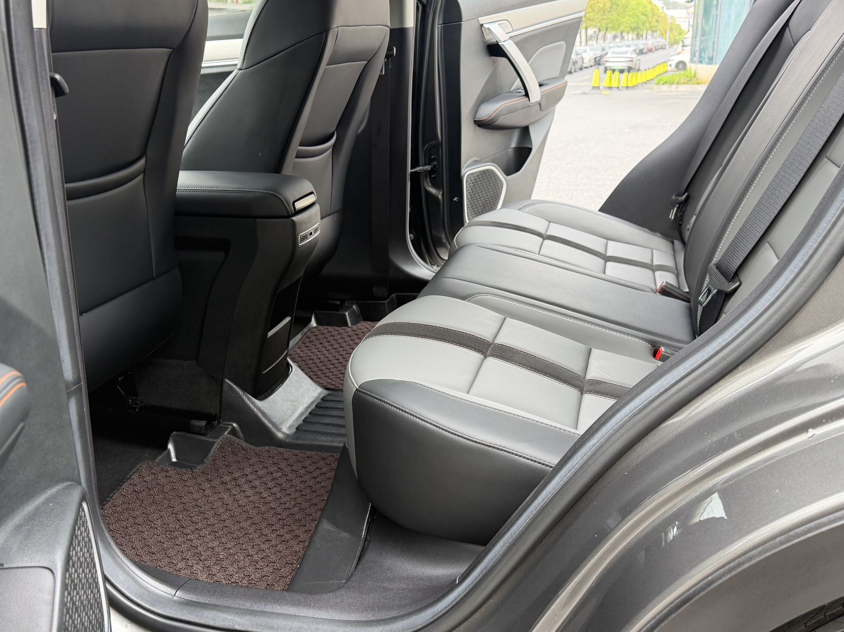 GEELY Coolray 2025 imagen de coche #11