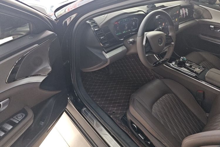 BYD Han 2023 car image #16
