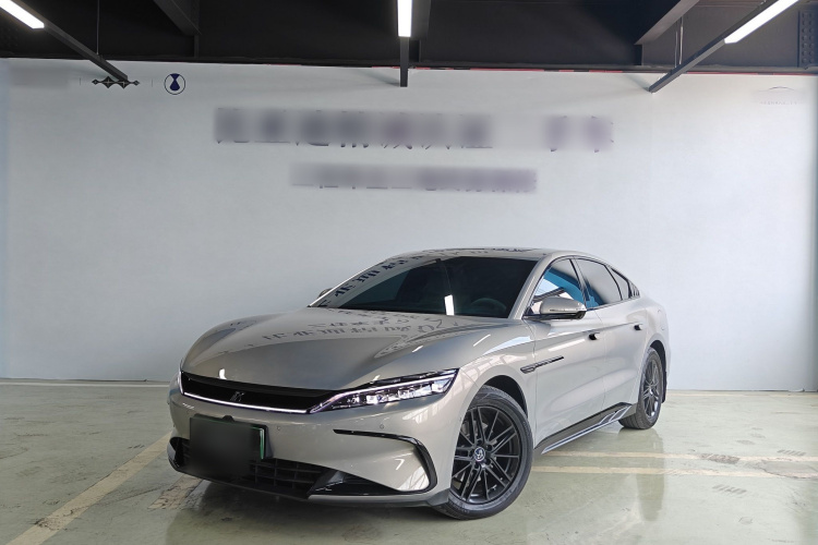 BYD Han 2025 car image #2