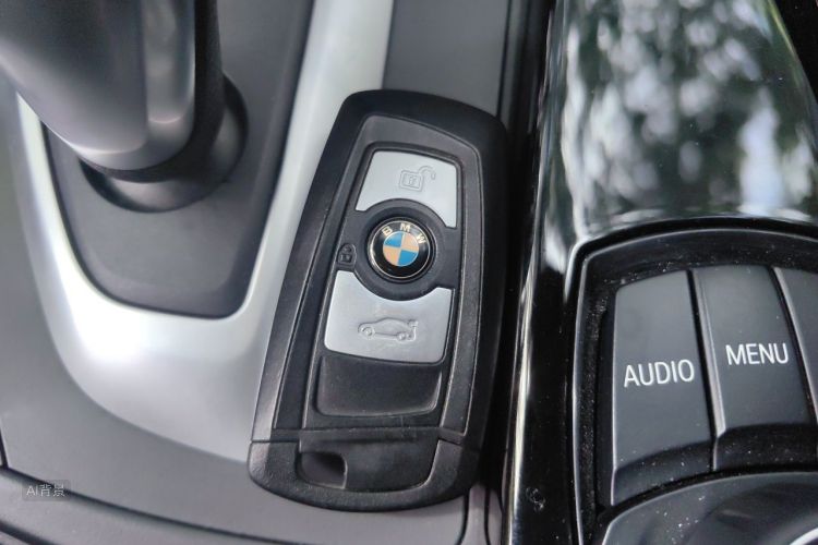 BMW 3 Series 2017 #10 BMW 3 Series 2017 car image #10