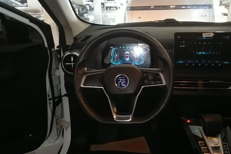 BYD Yuan New Energy 2020 #11 BYD Yuan New Energy 2020 car image #11