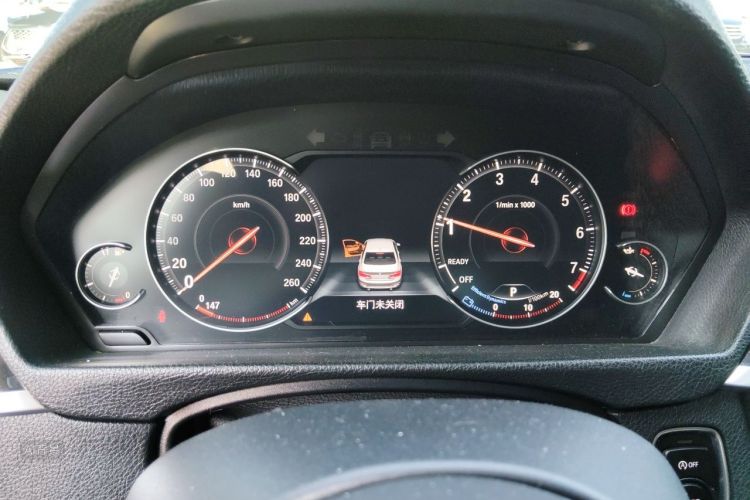BMW 3 Series 2018 car image #13