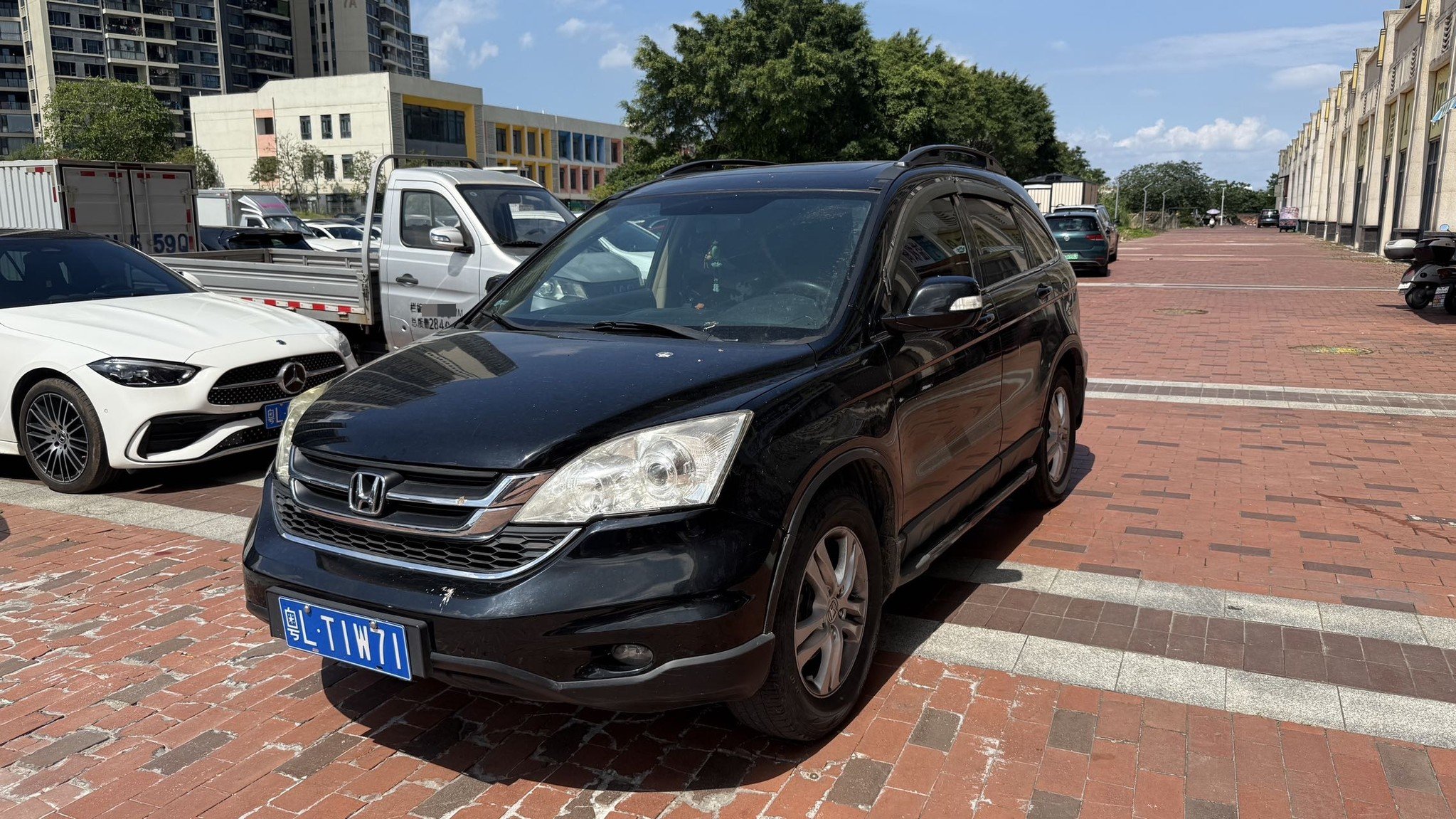 2011 2011 car image