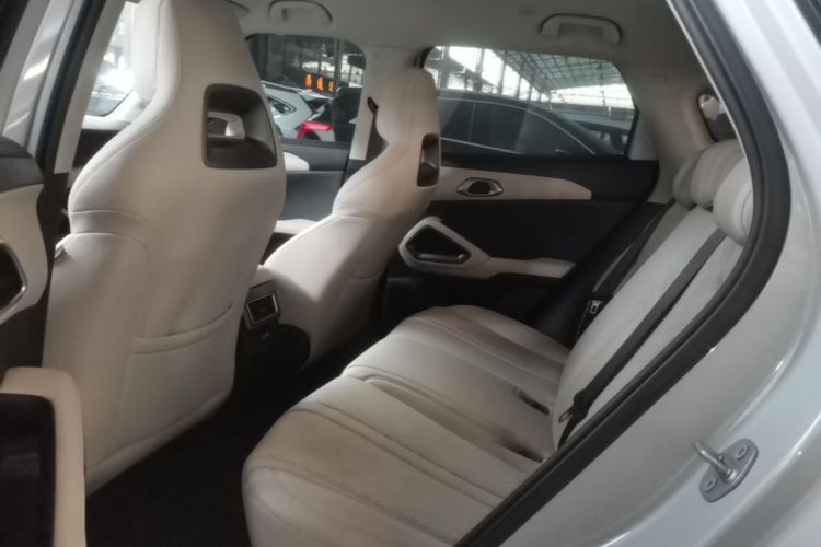 BYD YuanUP 2025 #13 BYD YuanUP 2025 immagine di auto #13