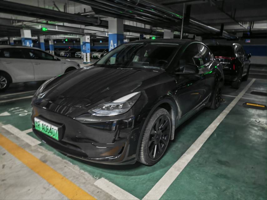 Tesla Model Y 2023 Tesla Model Y 2023 car image