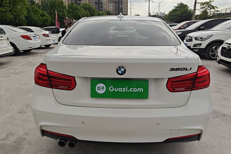 BMW 3 Series 2019 #6 BMW 3 Series 2019 car image #6