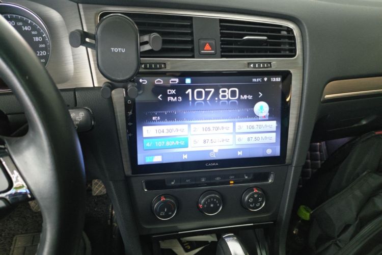 Volkswagen Golf 2016 car image #13