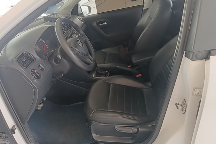 Volkswagen Polo 2018 immagine di auto #15