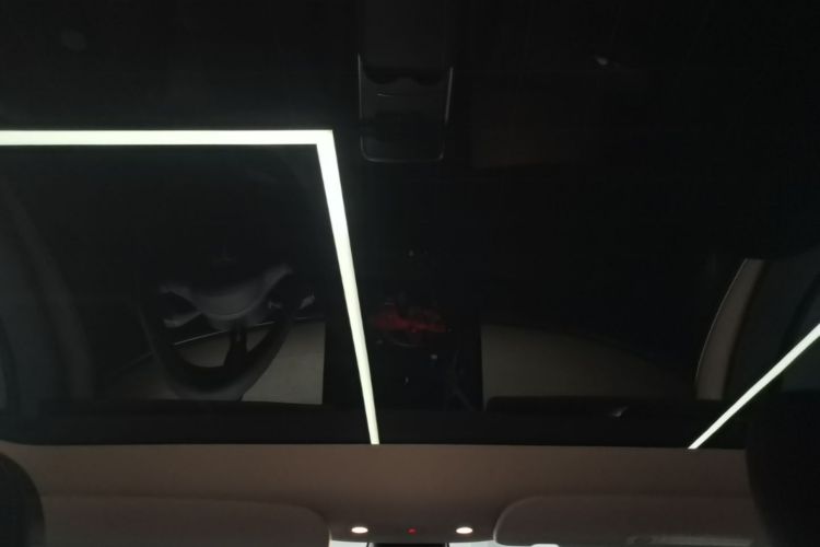 Tesla Model Y 2023 #18 Tesla Model Y 2023 car image #18