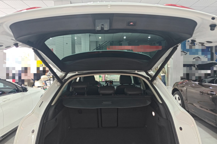 Audi Q3 2018 #19 Audi Q3 2018 car image #19