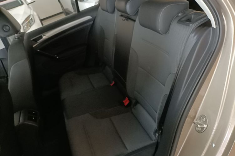 Volkswagen Golf 2018 #13 Volkswagen Golf 2018 car image #13