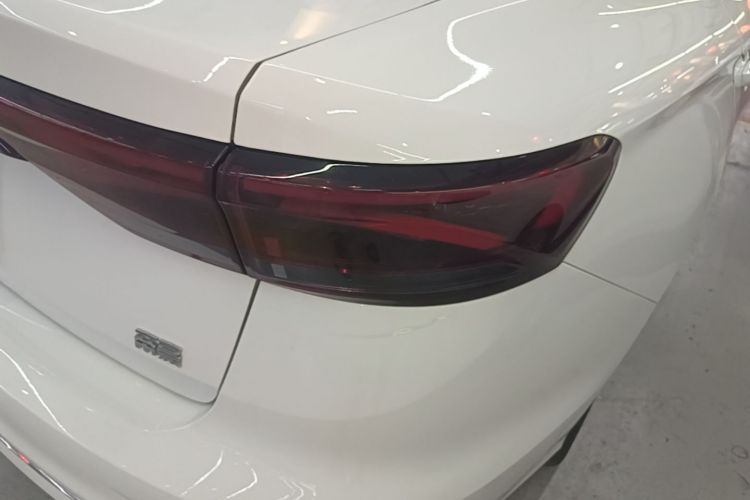 GEELY Emgrand 2023 #8 GEELY Emgrand 2023 car image #8