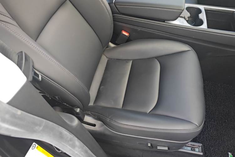 Tesla Model Y 2022 #24 Tesla Model Y 2022 car image #24