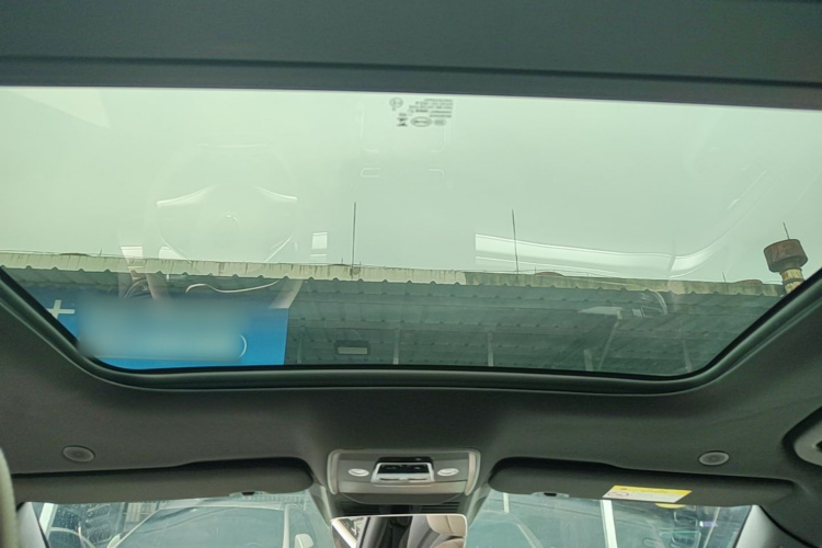 BYD Han 2024 car image #18