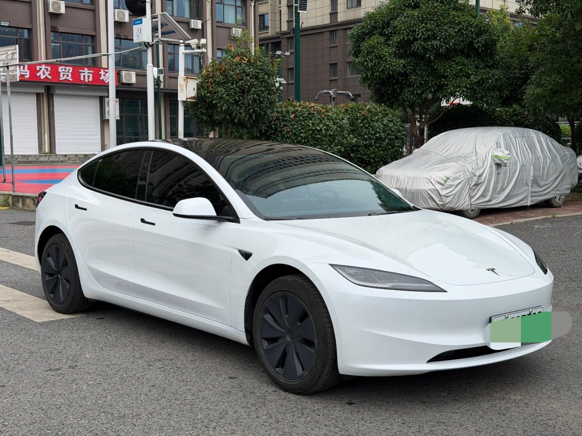 Tesla Model 3 2026 #3 Tesla Model 3 2026 car image #3