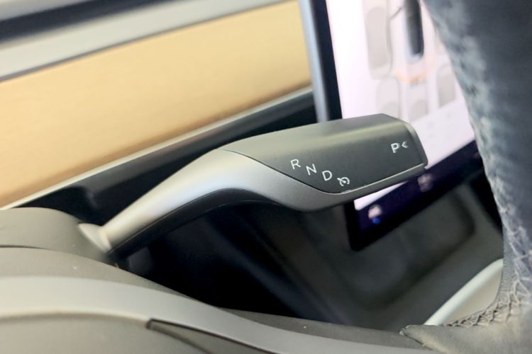 Tesla Model 3 2021 car image #14