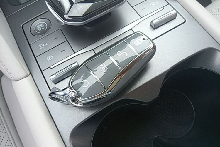 BYD YuanUP 2024 #9 BYD YuanUP 2024 car image #9