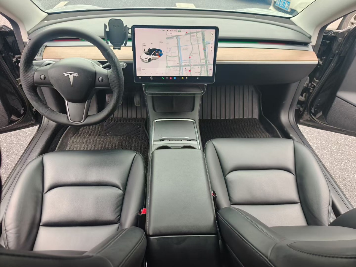 Tesla Model 3 2021 car image #5