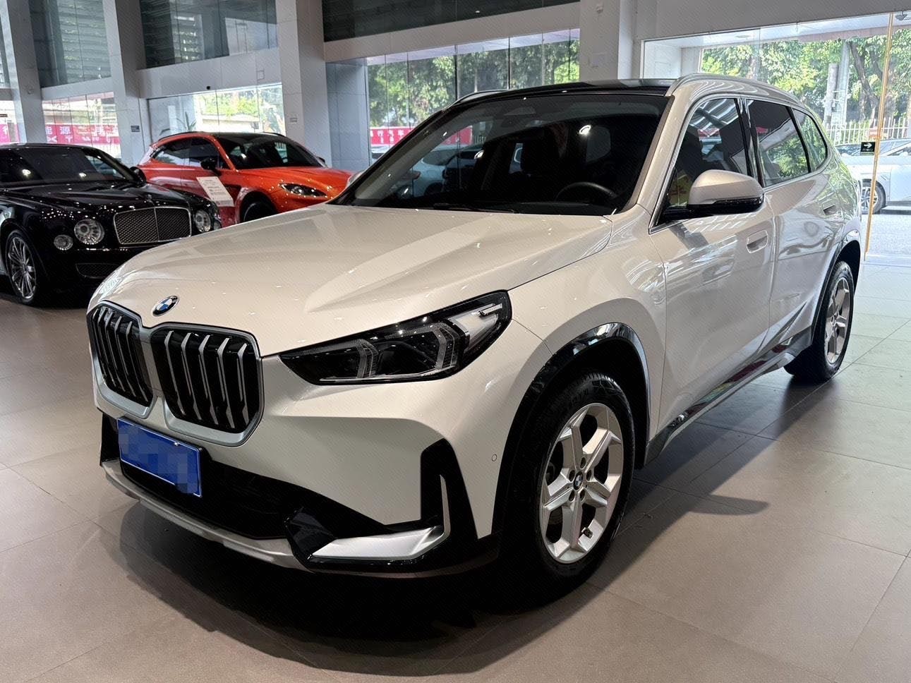 BMW X1 2023 BMW X1 2023 car image