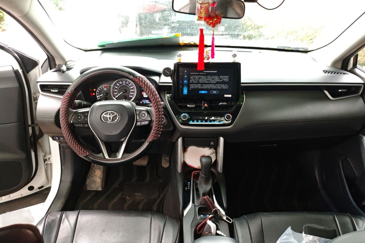 Toyota Corolla Cross 2022 image de voiture #12