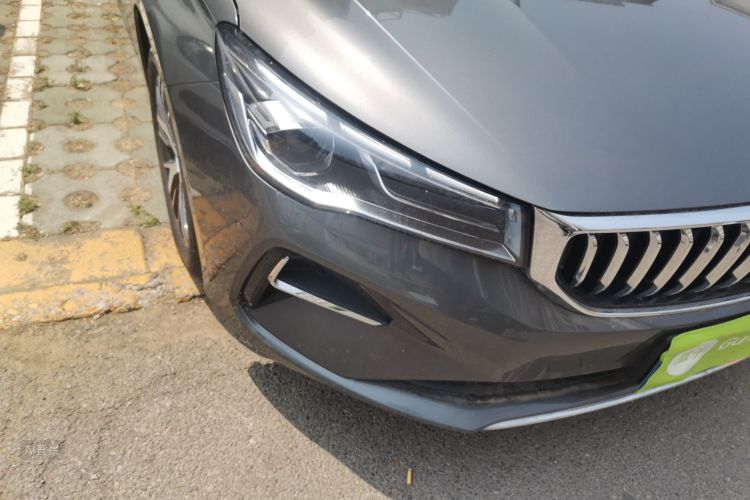 GEELY Emgrand 2025 car image #8