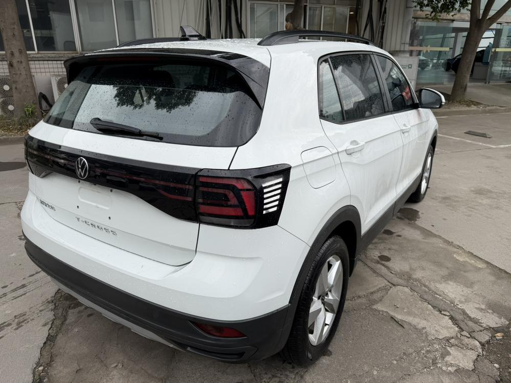 Volkswagen T-Cross 2024 #4 Volkswagen T-Cross 2024 car image #4