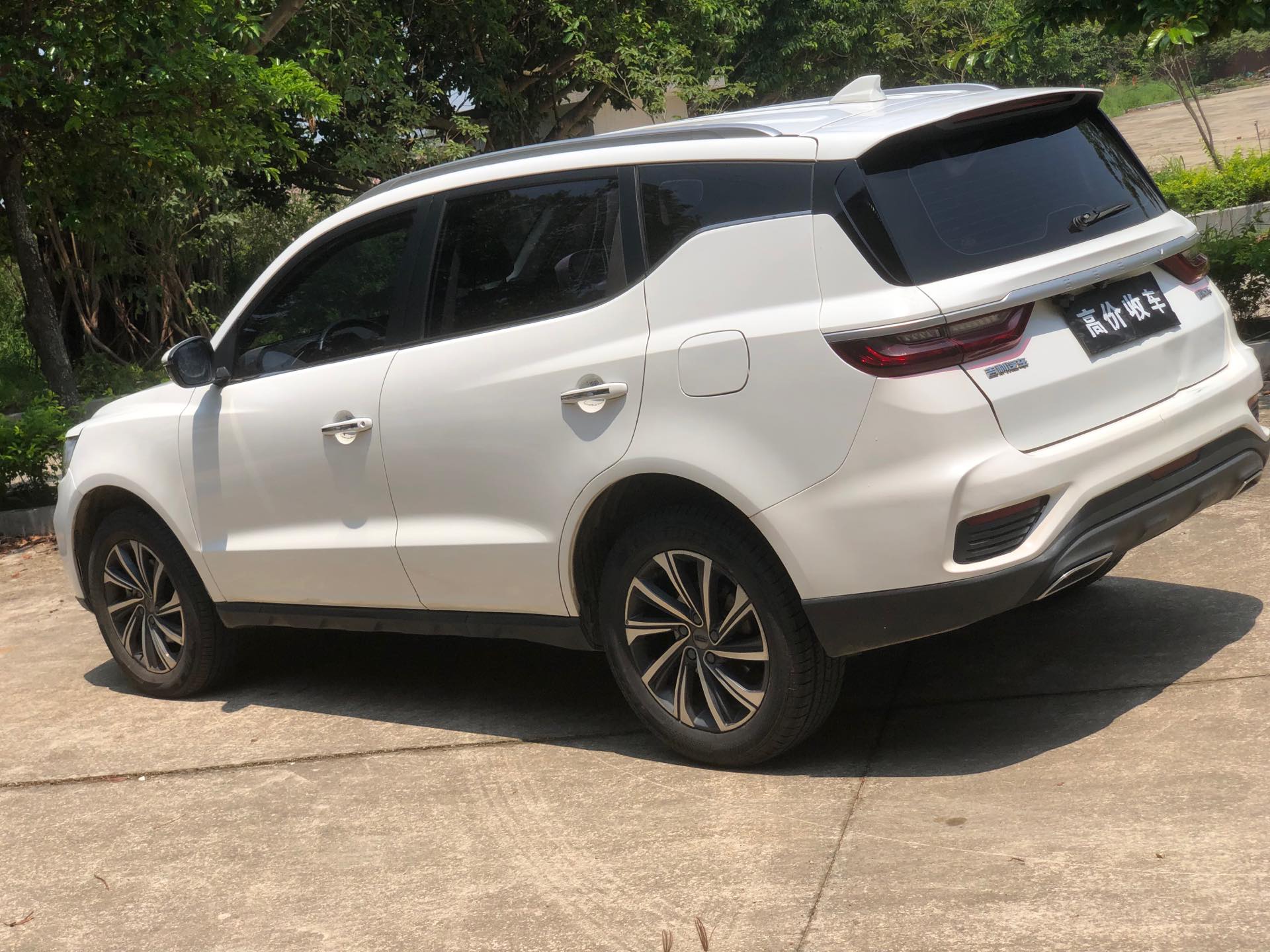 GEELY Vision X6 2021 car image #5