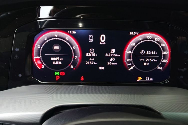 Volkswagen Golf 2025 car image #12