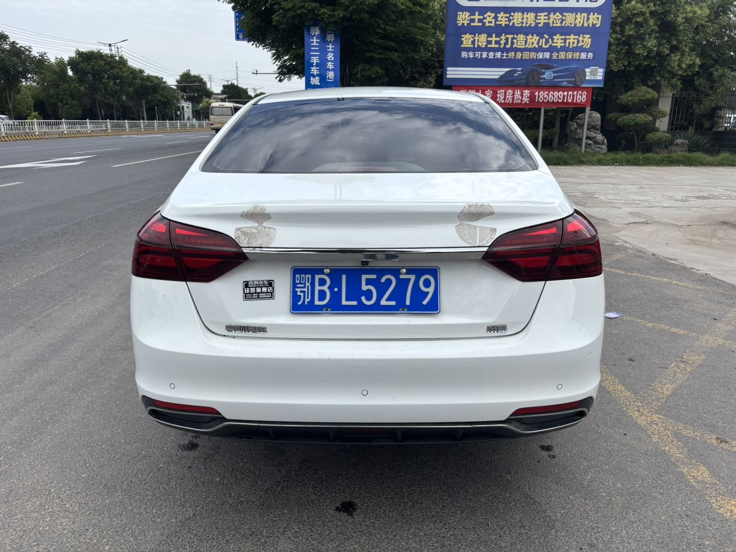 GEELY Emgrand 2019 #8 GEELY Emgrand 2019 car image #8