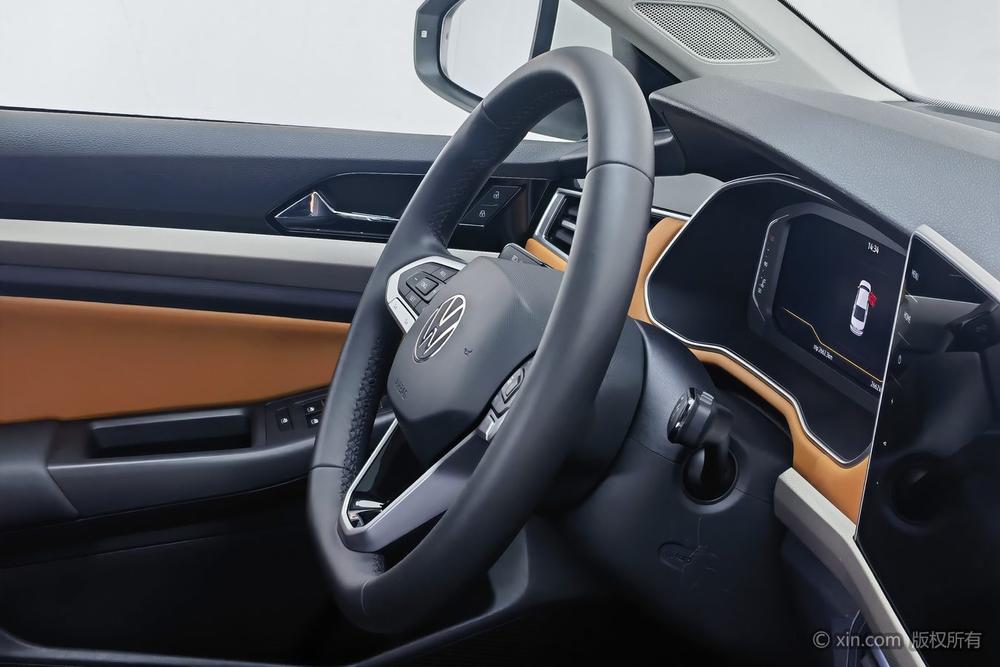 Volkswagen Bora 2024 car image #16