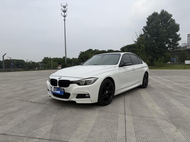 BMW 3 Series 2019 immagine di auto #16
