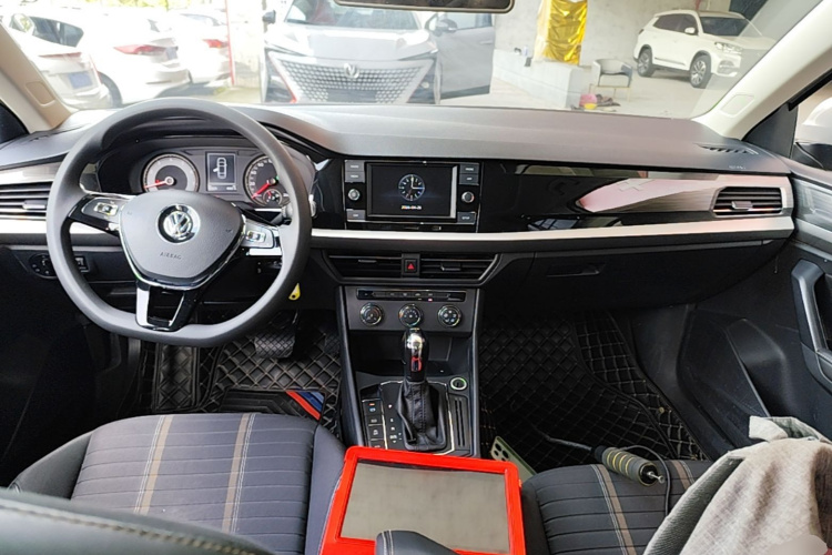 Volkswagen Lavida 2019 #10 Volkswagen Lavida 2019 car image #10