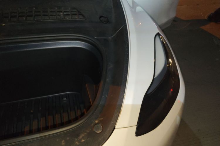 Tesla Model Y 2024 car image #29